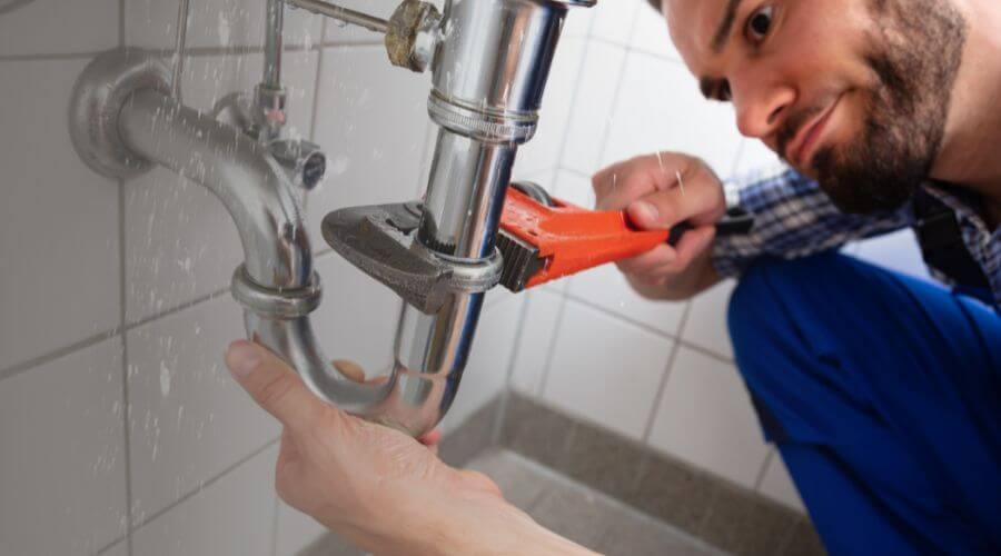 Professional same day plumber services in Knoxville, IL